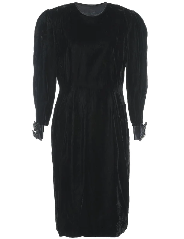 Classic Velvet Black Evening Dress - M