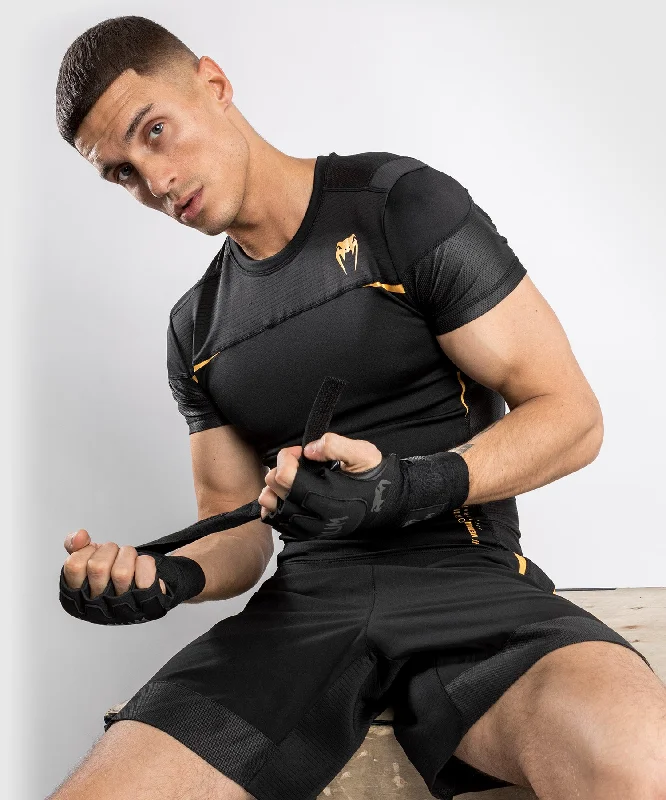 Venum tempest 2.0 Rashguard Short Sleeves – Black/Gold